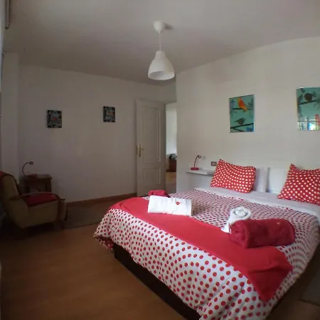Lägenhet Tui, Casa Da Barca *